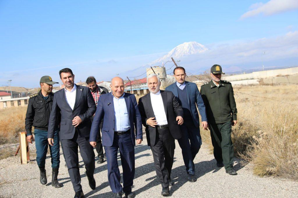پیگیری برای روانسازی ترانزیت و تردد از مرز بازرگان / معاون وزیر امورخارجه: نقش منطقه آزاد ماکو در تجارت برون مرزی مهم است