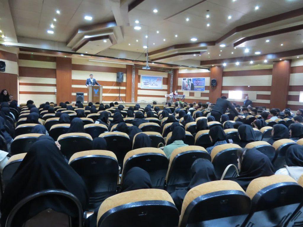 زمینه برای تبدیل ماکو به قطب علم و فناوری فراهم است