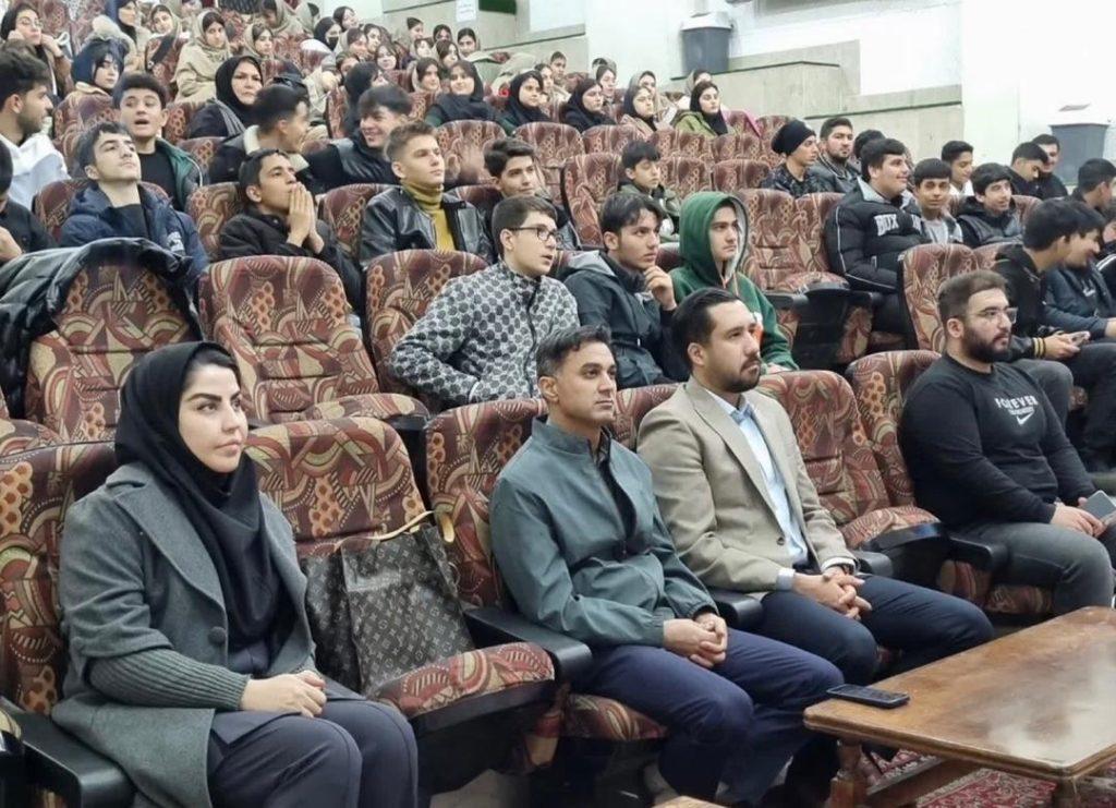 دانش آموزان ماکویی با هوش مصنوعی آشنا شدند