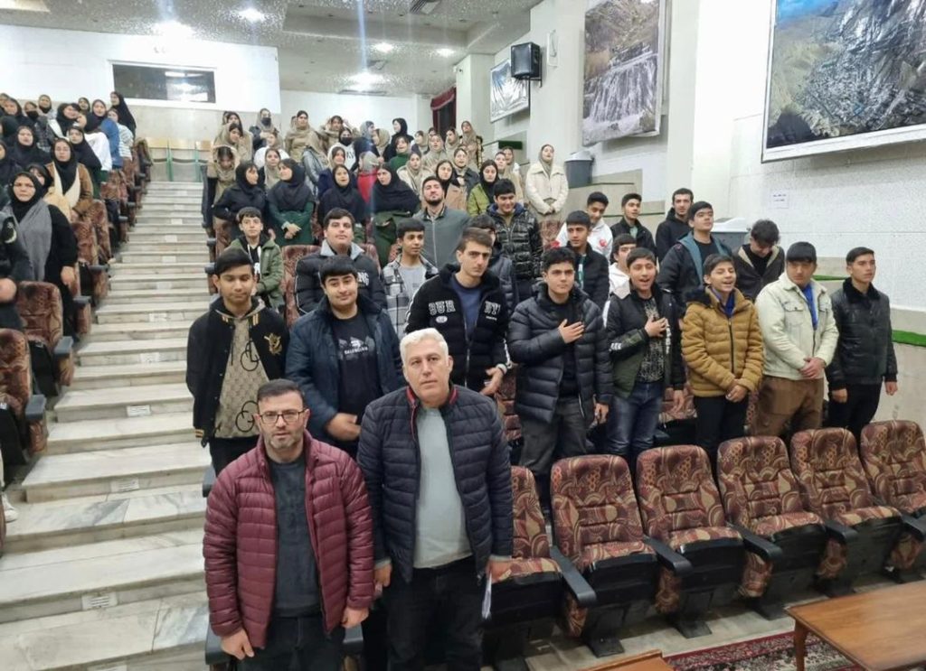 دانش آموزان ماکویی با هوش مصنوعی آشنا شدند